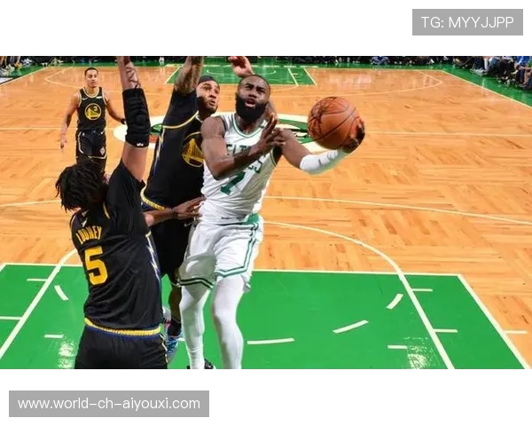 凯尔特人左翼突破多次杀到底线：速度、空间与执行力的极致演练