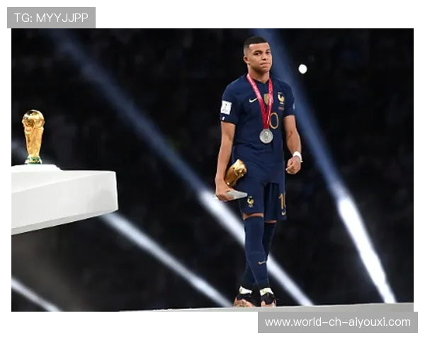 姆巴佩吸引包夹为队友创造机会